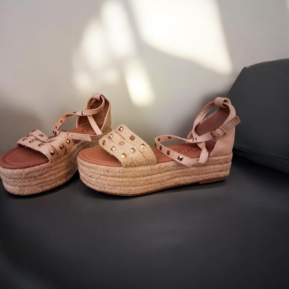 CCOCCI Shoes - CCOCCI size 8 womens Elegant Beige Platform Sandals With Ankle Strap